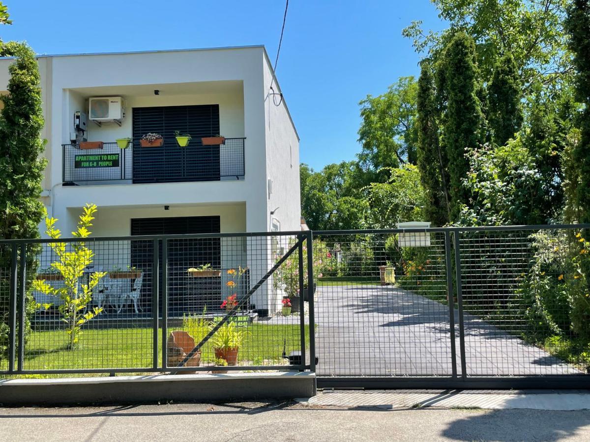 House For 6 Ppl At Lake Balaton Siófok Esterno foto