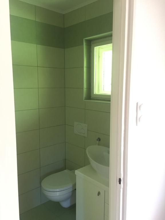 House For 6 Ppl At Lake Balaton Siófok Esterno foto